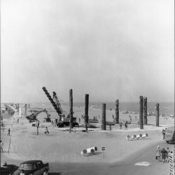 Port-Barcarès : Installation des sculptures en 1970