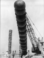 Port-Barcarès : Installation des sculptures en 1970