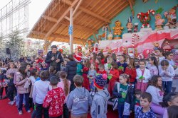 Saint Nicolas annonce Noël