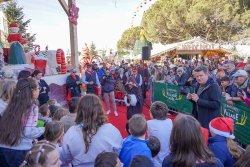 Saint Nicolas annonce Noël