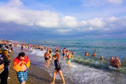 Port-Barcarès : Premier bain de l’année